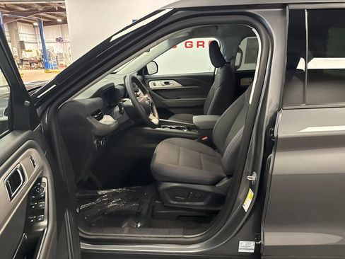 New 2026 Ford Explorer Active AWD/4WD image 17