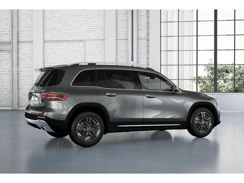 New 2026 Mercedes-Benz GLB 250 4MATIC image 19
