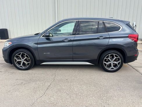 Used 2017 BMW X1 sDrive28i image 2