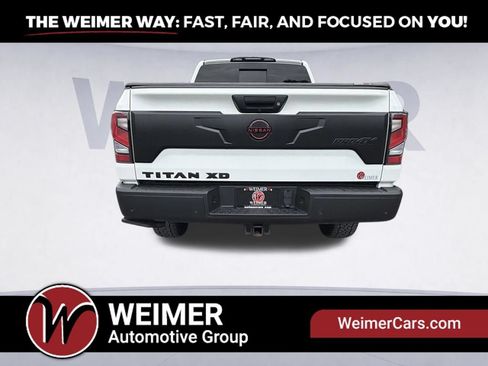 Used 2024 Nissan Titan PRO-4X w/ Pro-4x Convenience Package AWD/4WD image 5