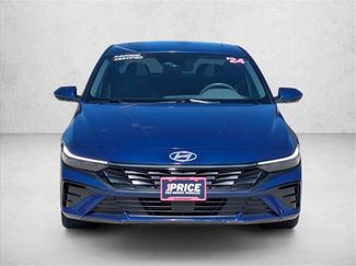 Used 2024 Hyundai Elantra SEL w/ Convenience Package FWD video 2