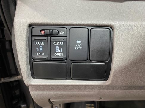 Used 2015 Honda Odyssey EX image 10