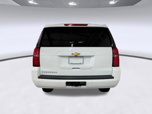 Used 2019 Chevrolet Suburban LT AWD/4WD image 9