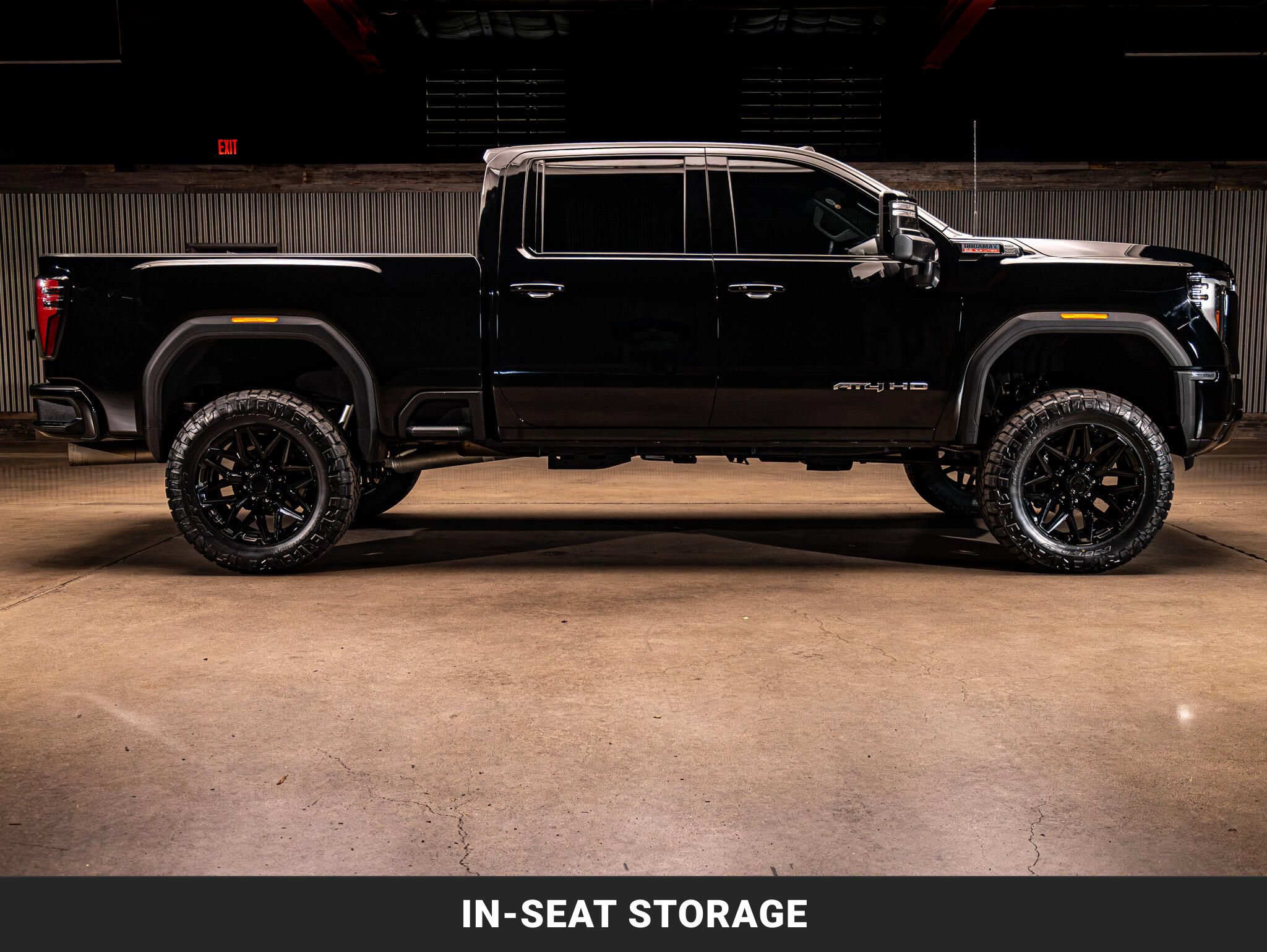 Used 2026 GMC Sierra 2500 AT4 w/ Technology Package AWD/4WD image 11