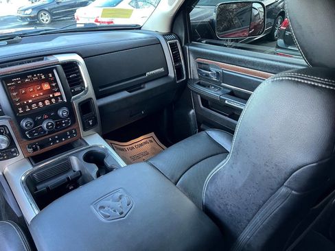 Used 2017 RAM 1500 Laramie w/ Convenience Group image 15