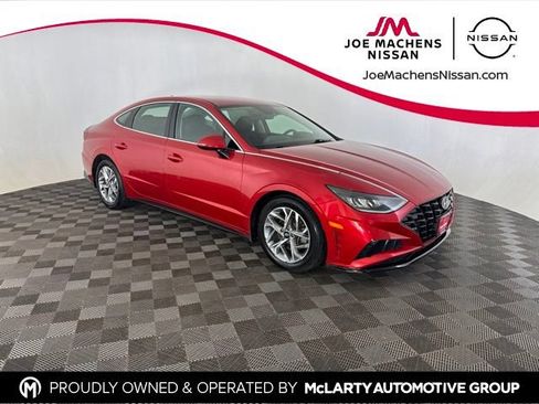 Used 2021 Hyundai Sonata SEL w/ Preferred Accessory Package FWD image 1