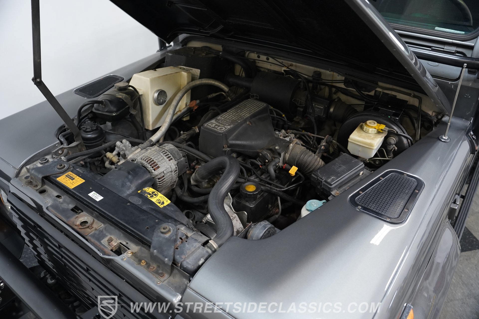 Used 1997 Land Rover Defender 90 AWD/4WD image 31