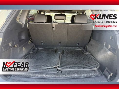 Used 2024 Volkswagen Tiguan SE R-Line AWD/4WD image 19