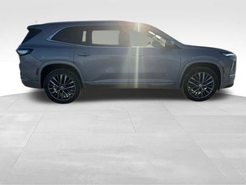 Certified 2025 Buick Enclave Avenir w/ Super Cruise Package AWD/4WD image 6