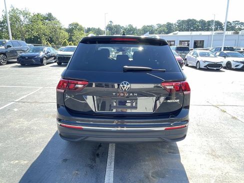 Used 2023 Volkswagen Tiguan SE FWD image 6