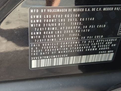 Certified 2025 Volkswagen Tiguan S image 32