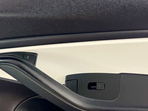 Used 2019 Tesla Model 3 Long Range image 28