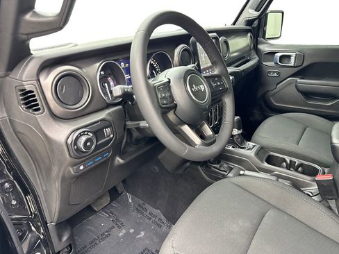 Used 2023 Jeep Wrangler Unlimited image 51