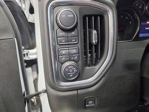 Used 2022 Chevrolet Silverado 2500 LTZ AWD/4WD image 28