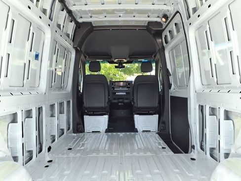 New 2026 Mercedes-Benz Sprinter 2500 image 10