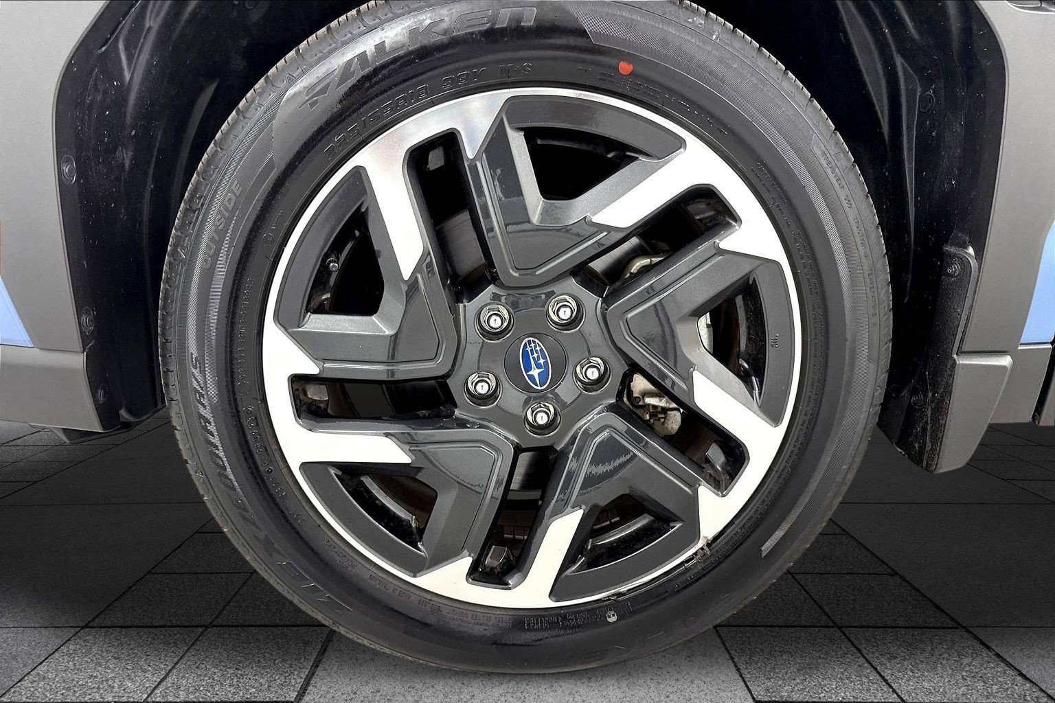 Used 2025 Subaru Forester Limited AWD/4WD image 39