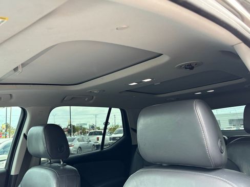 Used 2018 Chevrolet Traverse LT AWD/4WD image 13