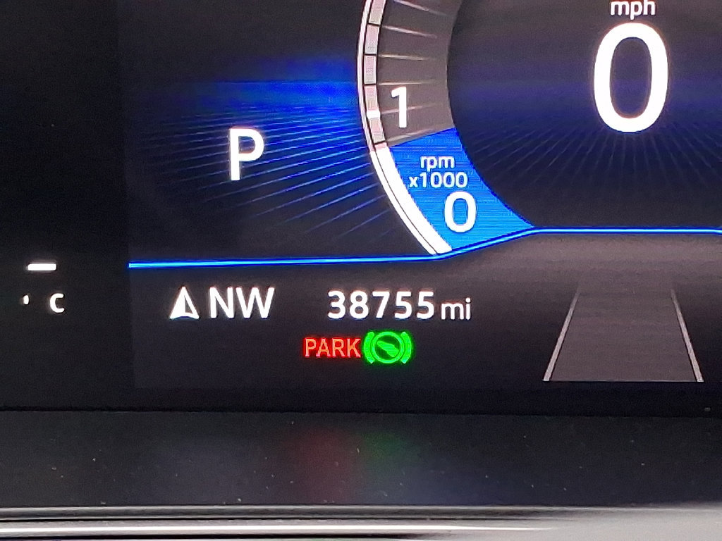 Used 2025 Volkswagen Jetta SE FWD image 19