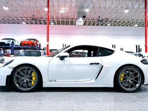 Used 2023 Porsche 718 Cayman GT4 RWD image 2