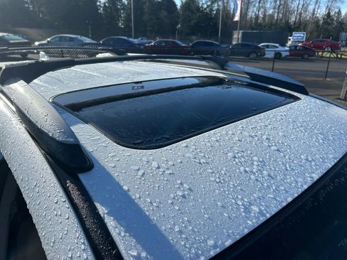 Used 2017 Toyota RAV4 Limited w/ Carpet Mat Package image 28