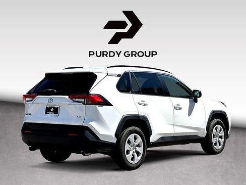 Used 2021 Toyota RAV4 LE FWD image 8