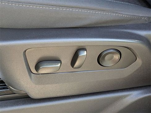 Used 2022 Chevrolet Silverado 1500 LT image 27