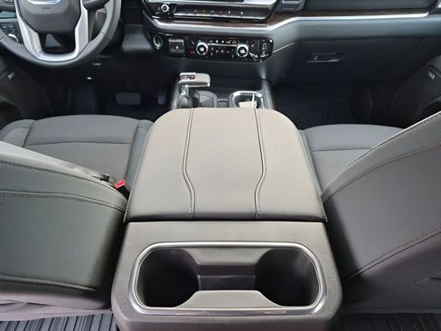 New 2026 GMC Sierra 1500 Elevation image 22