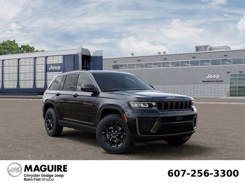 New 2026 Jeep Grand Cherokee Altitude AWD/4WD image 5