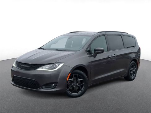 Certified 2019 Chrysler Pacifica Limited w/ S Appearance Package image 1