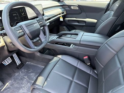 New 2027 Kia Telluride SX Prestige w/ Towing Package AWD/4WD image 16