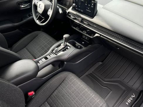 New 2026 Honda HR-V LX image 18