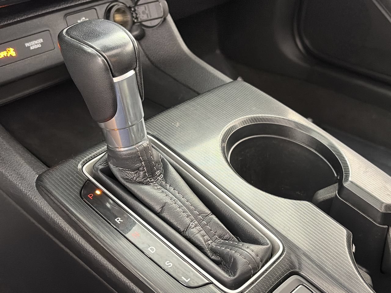 Used 2022 Honda Civic EX image 16