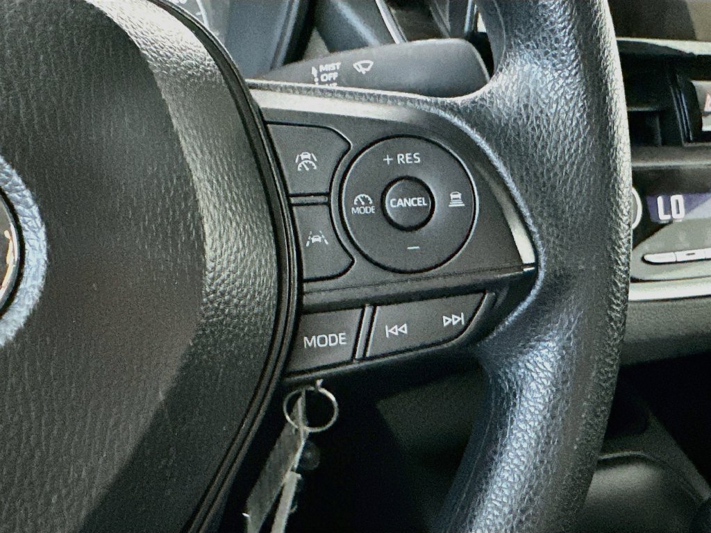 Used 2025 Toyota Corolla LE FWD image 26
