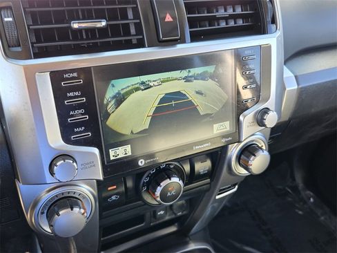 Used 2022 Toyota 4Runner SR5 Premium image 23