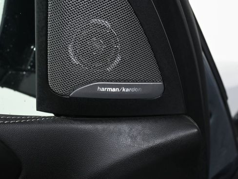 Certified 2024 BMW X7 xDrive40i w/ M Sport Package image 28