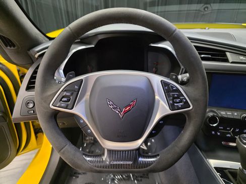 Used 2016 Chevrolet Corvette Z06 w/ 3LZ Preferred Equipment Group image 22