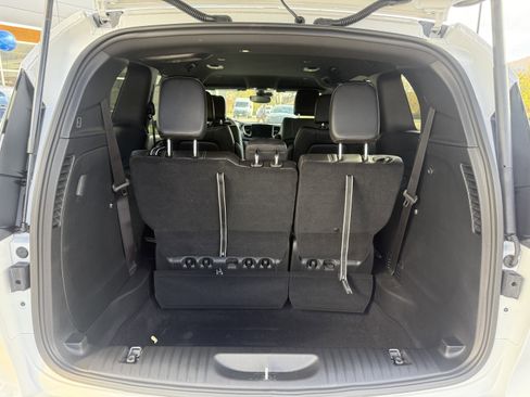 New 2026 Chrysler Pacifica Select image 10