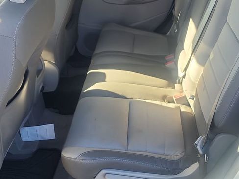 Used 2015 Ford Escape SE image 25