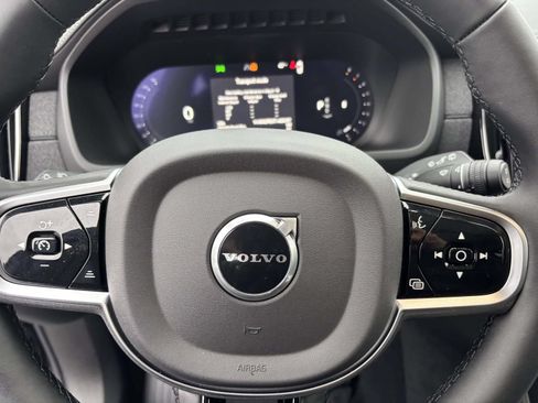 Used 2026 Volvo XC90 B6 Plus w/ Protection Package Premier AWD/4WD image 17