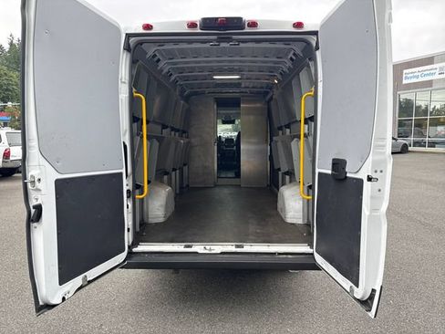 Used 2023 RAM ProMaster 3500 w/ Driver Convenience Group FWD image 13