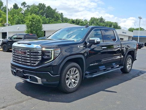 Used 2023 GMC Sierra 1500 Denali AWD/4WD image 3