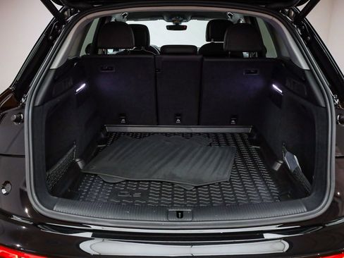 Used 2023 Audi Q5 2.0T Premium w/ Convenience Package image 27