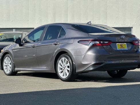 Used 2023 Toyota Camry LE image 6