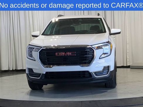 Used 2023 GMC Terrain SLE w/ Driver Convenience Package FWD image 3