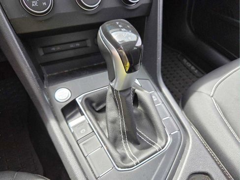 Used 2022 Volkswagen Taos SE image 24