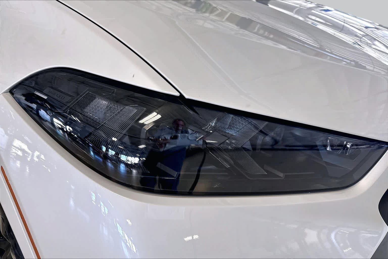 New 2027 BMW X6 xDrive40i AWD/4WD image 13