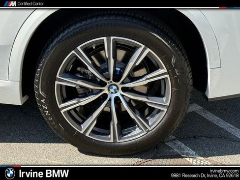 Used 2026 BMW X5 sDrive40i w/ M Sport Package image 14