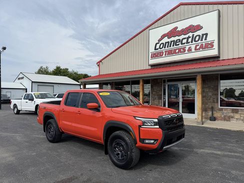 Used 2025 Nissan Frontier PRO-4X w/ Interior Protection Package AWD/4WD image 2