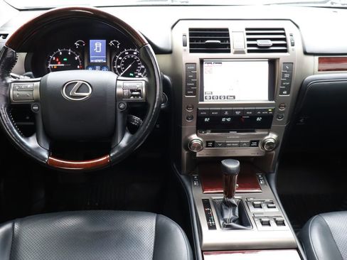 Used 2015 Lexus GX 460 Luxury w/ Preferred Accessory Package image 6