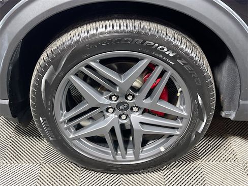 Used 2025 Ford Explorer ST-Line w/ ST-Line Street Pack image 29